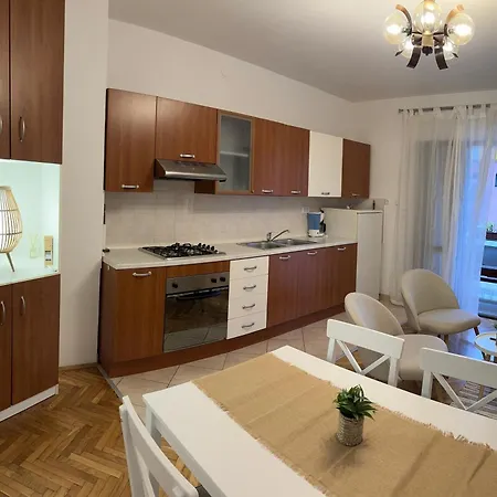 Apartment Bruna 3 *